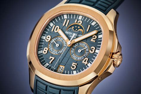 patek philippe aquanaut calendar|philippe patek aquanaut price.